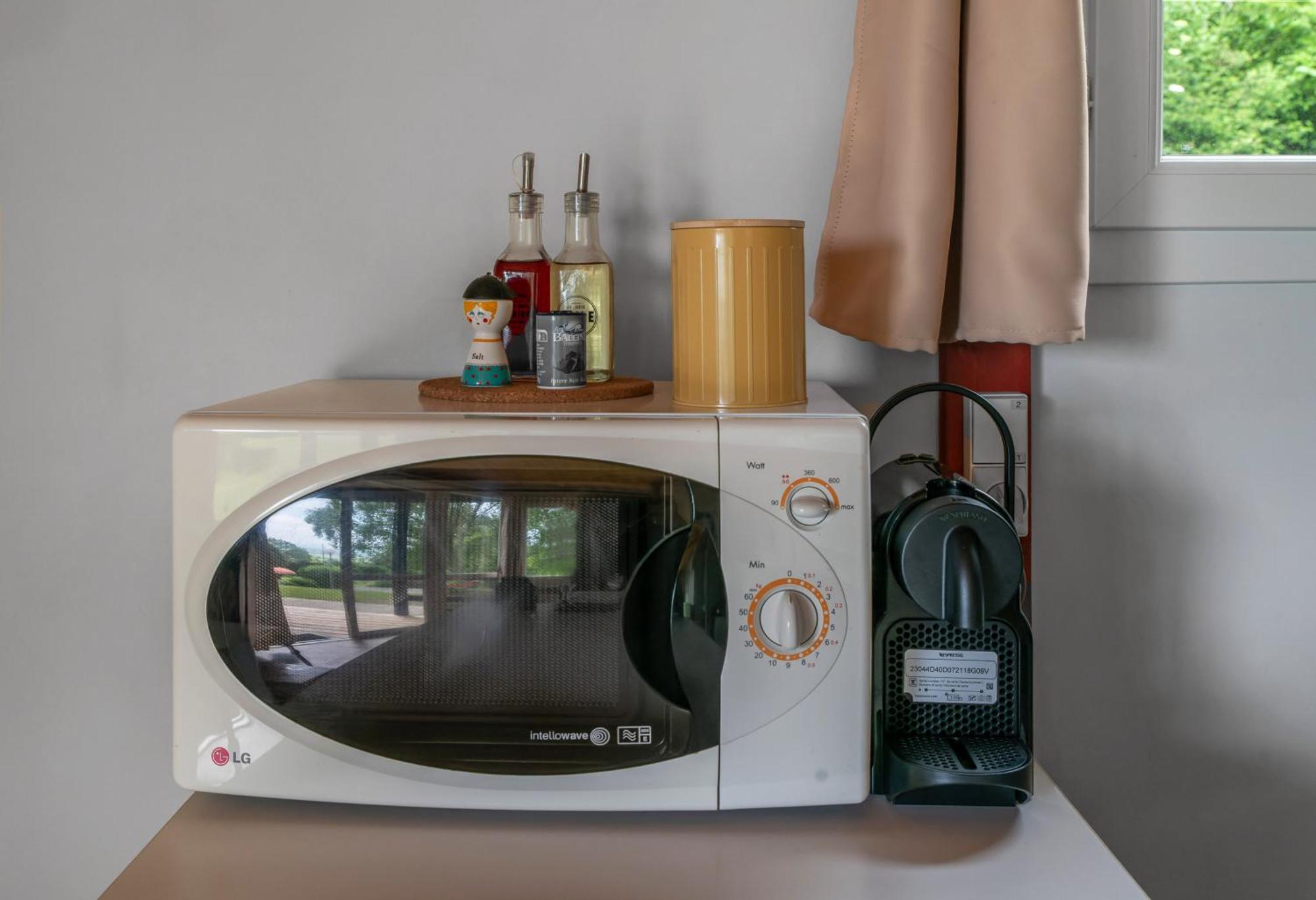 Camping Le Mont Libre - Cottage & Espace Nature - Gannat Zewnętrze zdjęcie