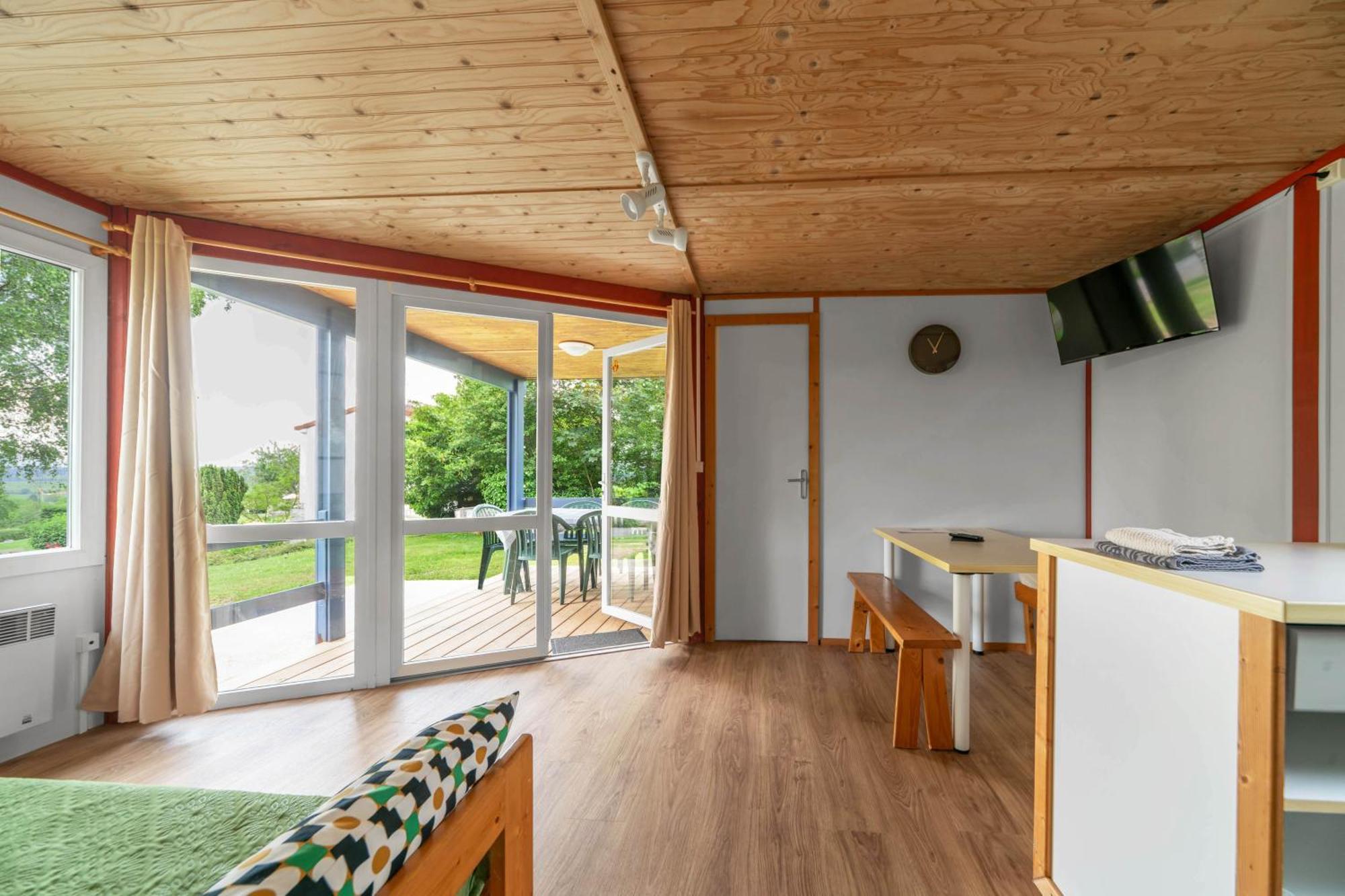 Camping Le Mont Libre - Cottage & Espace Nature - Gannat Zewnętrze zdjęcie