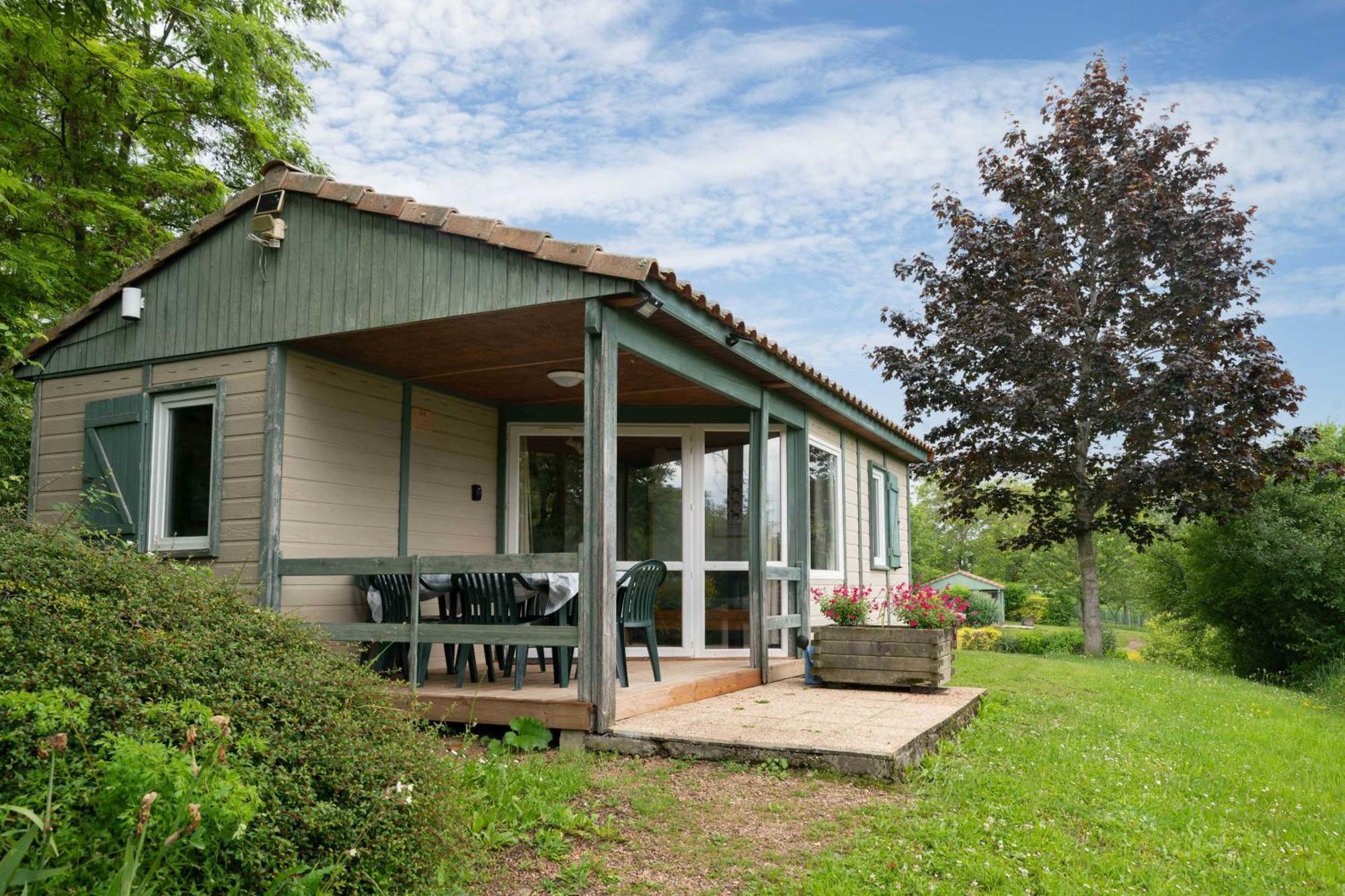 Camping Le Mont Libre - Cottage & Espace Nature - Gannat Zewnętrze zdjęcie
