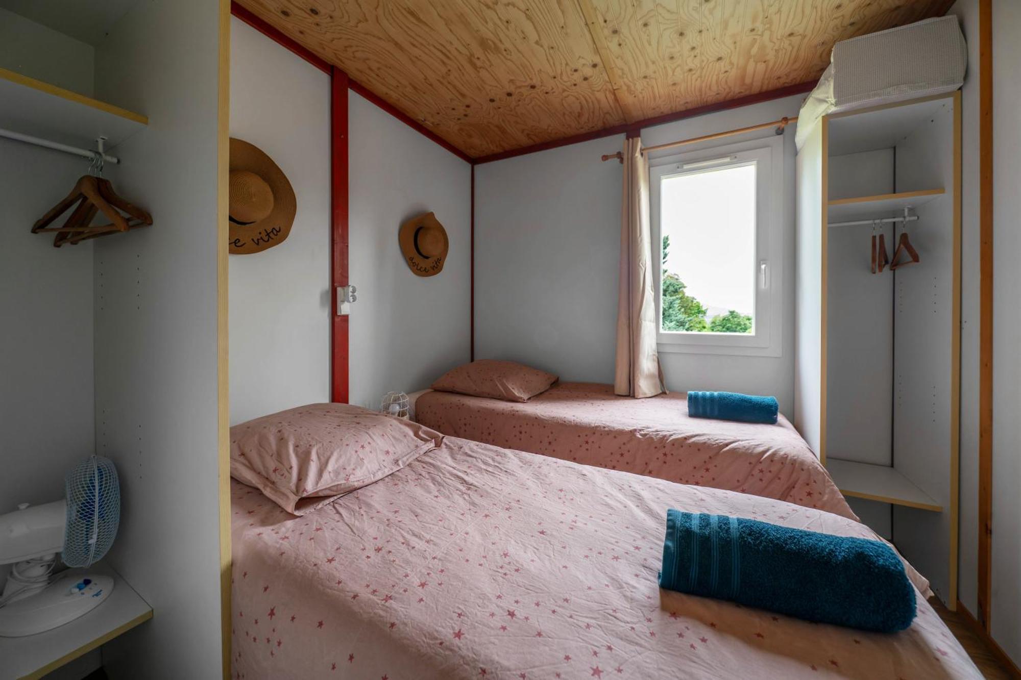 Camping Le Mont Libre - Cottage & Espace Nature - Gannat Zewnętrze zdjęcie