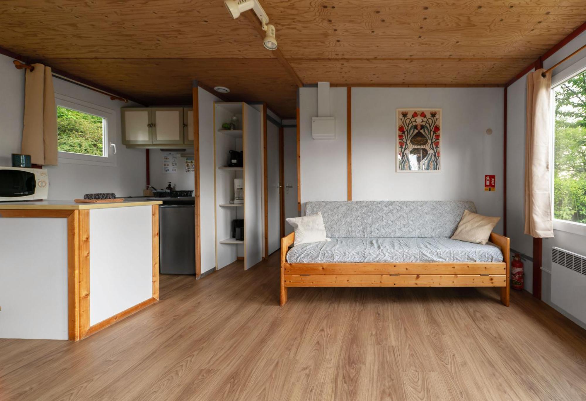 Camping Le Mont Libre - Cottage & Espace Nature - Gannat Zewnętrze zdjęcie